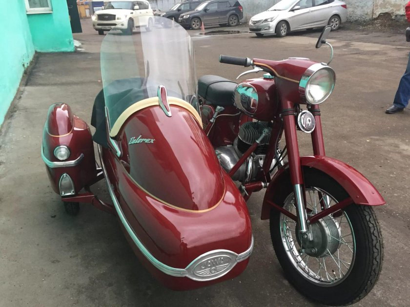 Мотоцикл Ява 350 старушка