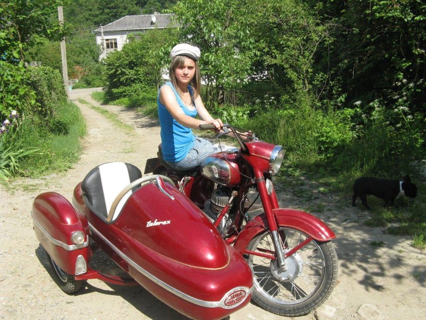 Ява старушка 360 с люлькой