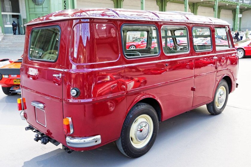 Alfa romeo 2 микроавтобус