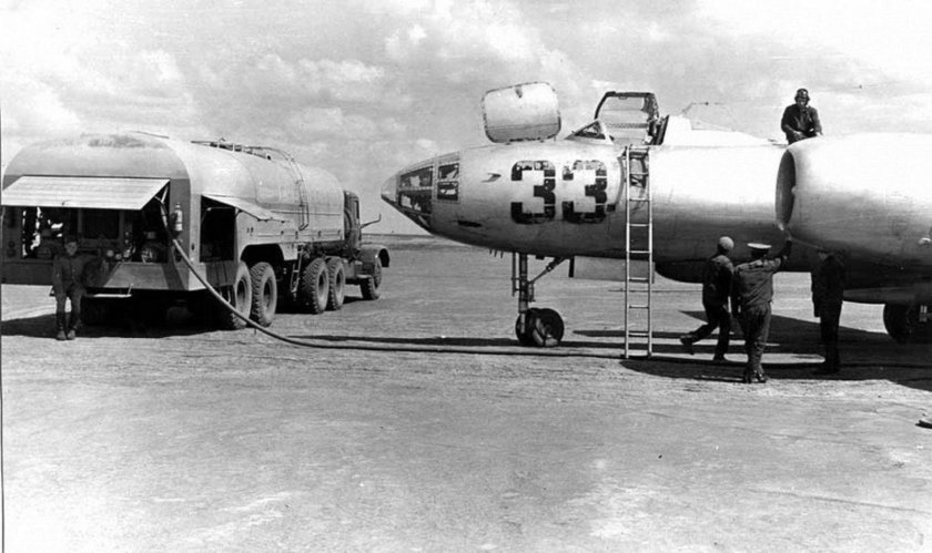 Самолет ил-28