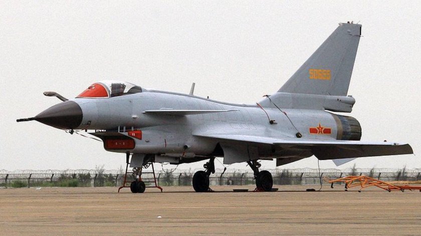 J-10 истребитель