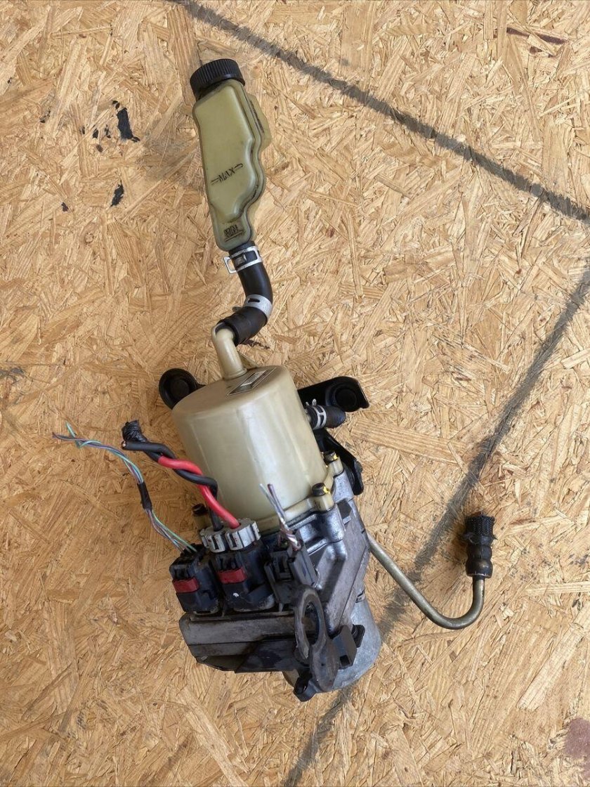 Насос гидроусилителя руля