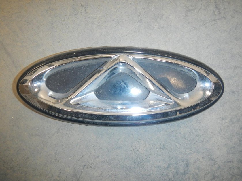 Эмблема решетки радиатора chery tiggo
