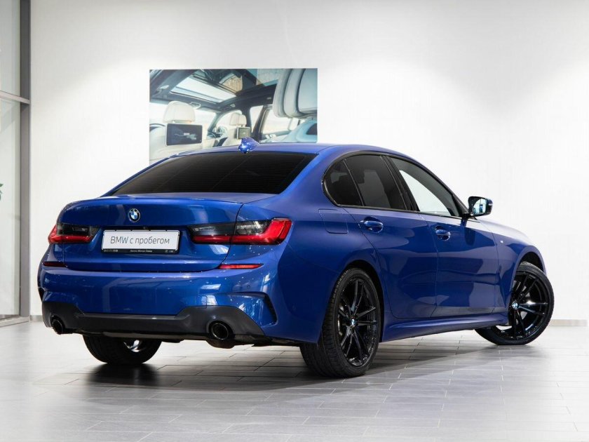 БМВ 330 2024 синяя