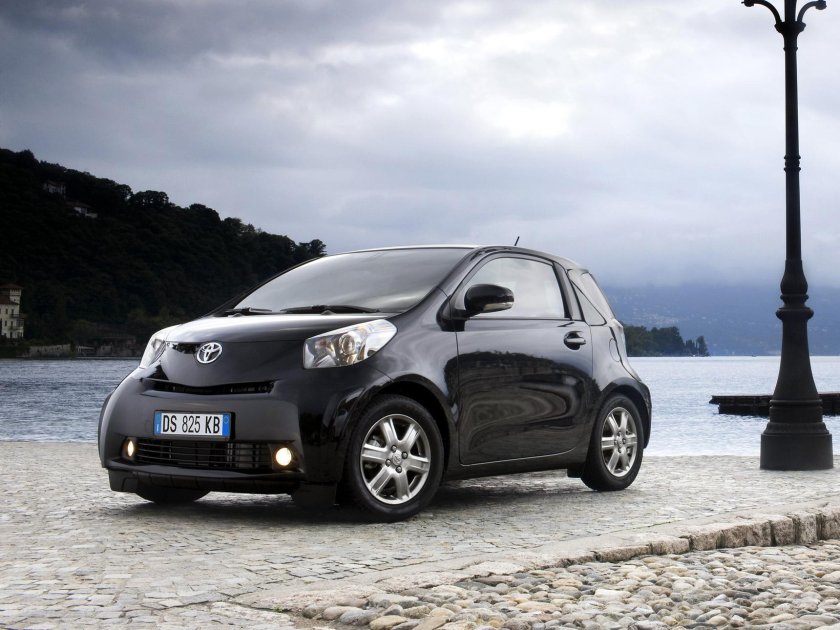 Toyota IQ kgj10