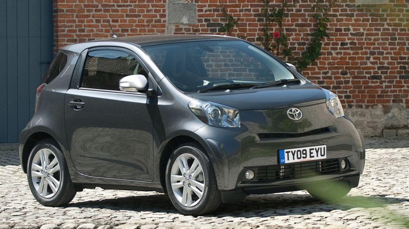 Toyota iq 2010