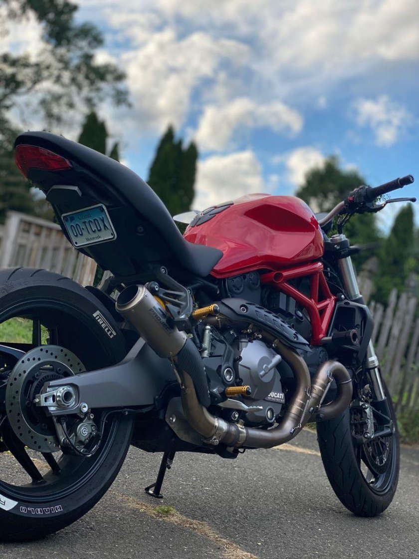 Ducati monster 1200