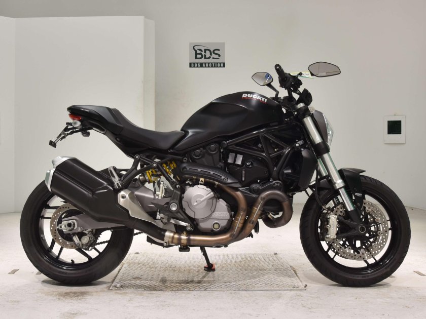 2014 Ducati Monster 1200 s Red White Green