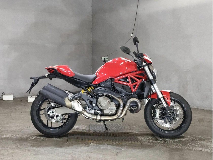 Ducati monster 821
