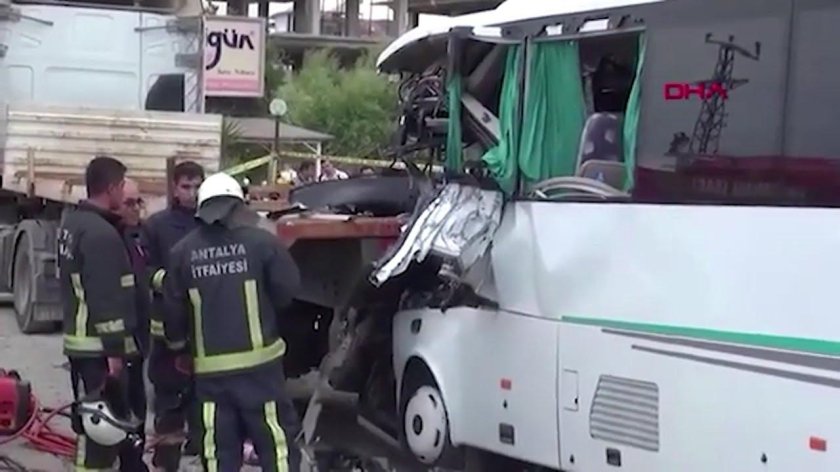 Авария автобуса с туристами в Турции
