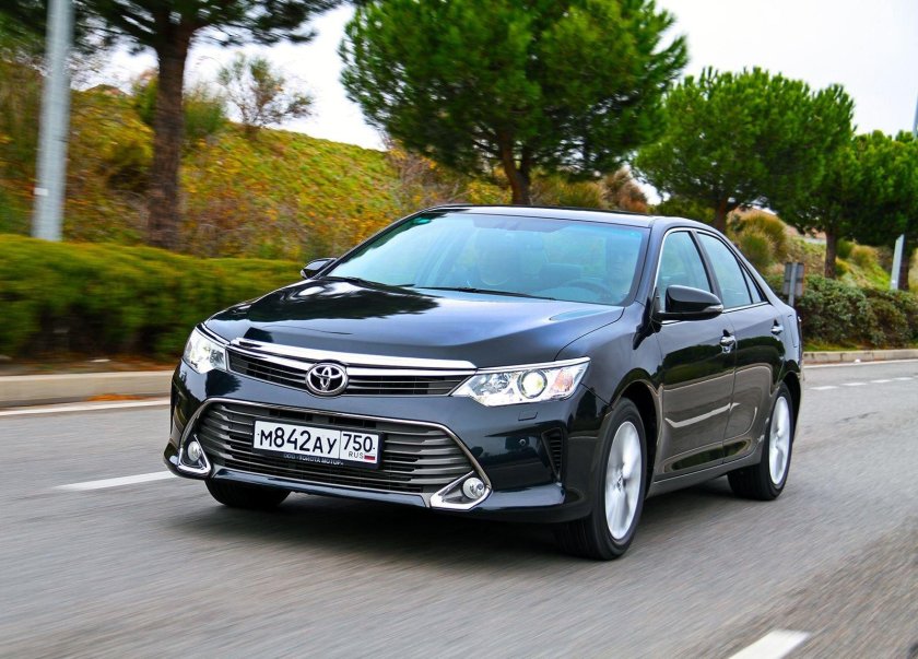 Toyota Camry v55 2015