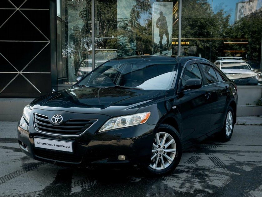 Тойота камри 2008 год