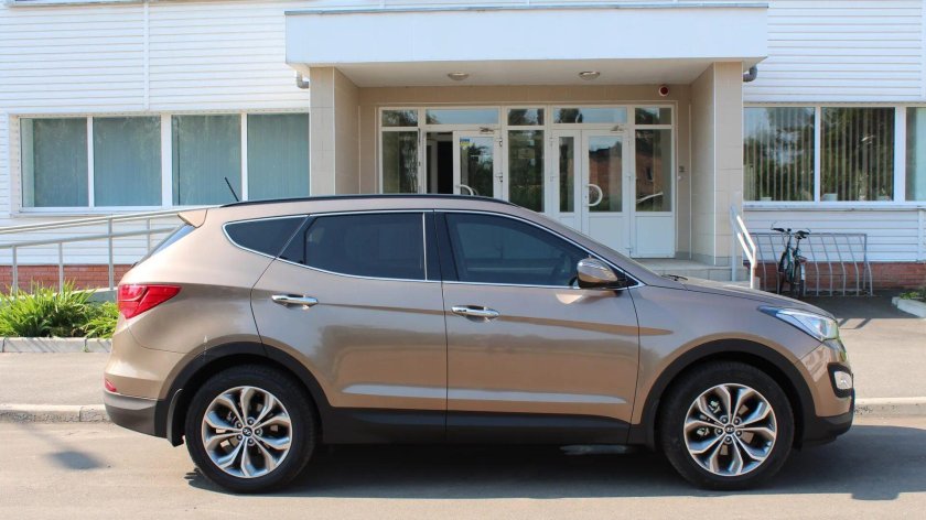 Хендай Санта Фе III бежевый