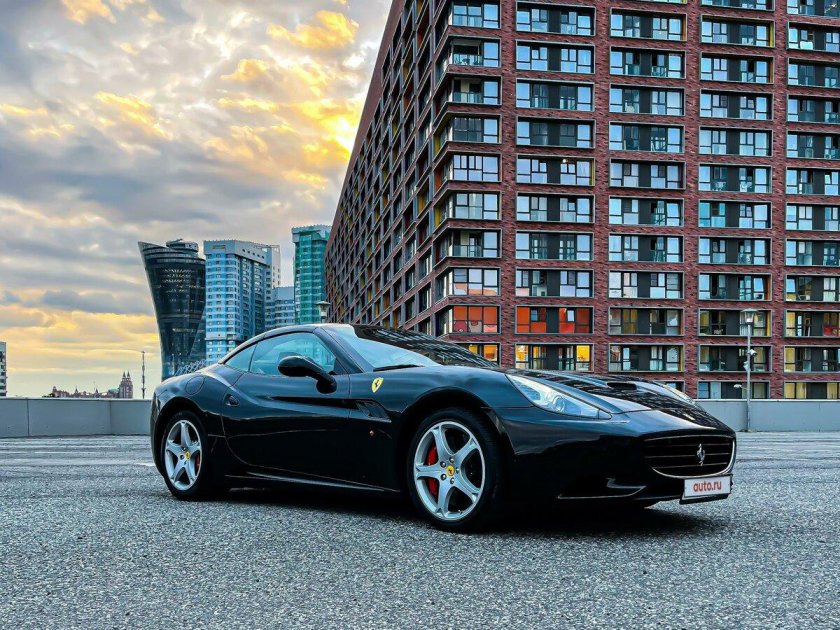 Феррари калифорния черная