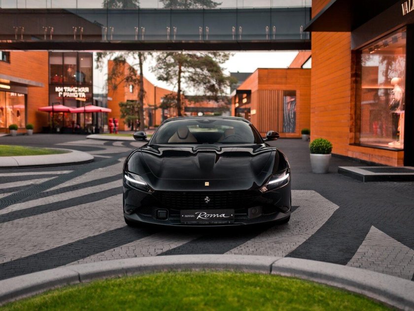 Ferrari ROMA 2023