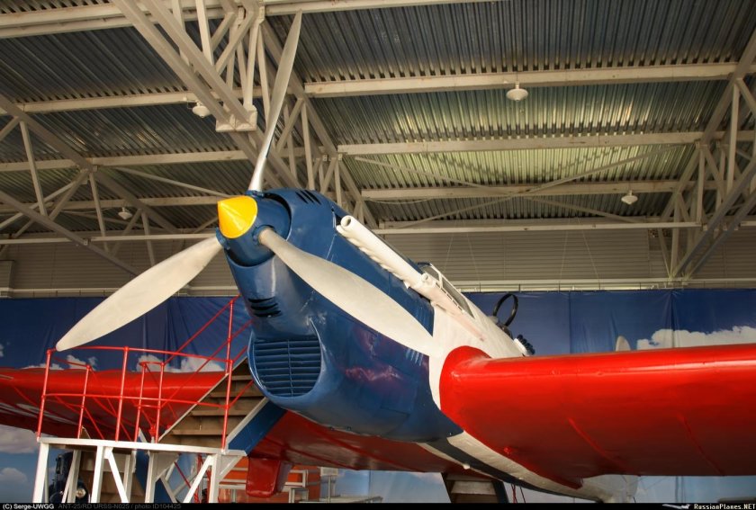 Ант-25 самолет