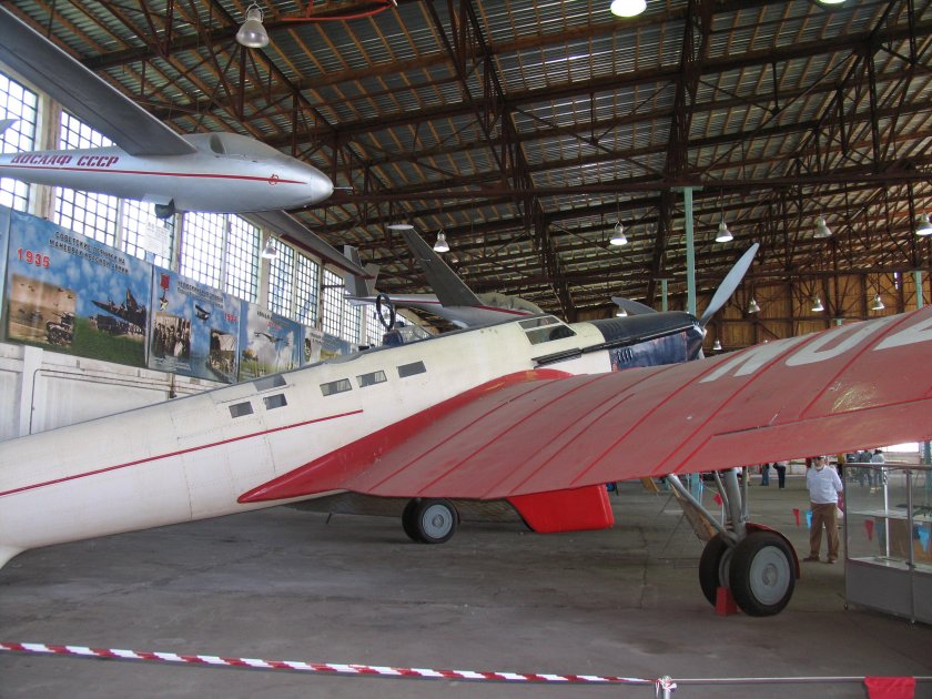 Ант 25 в Монино