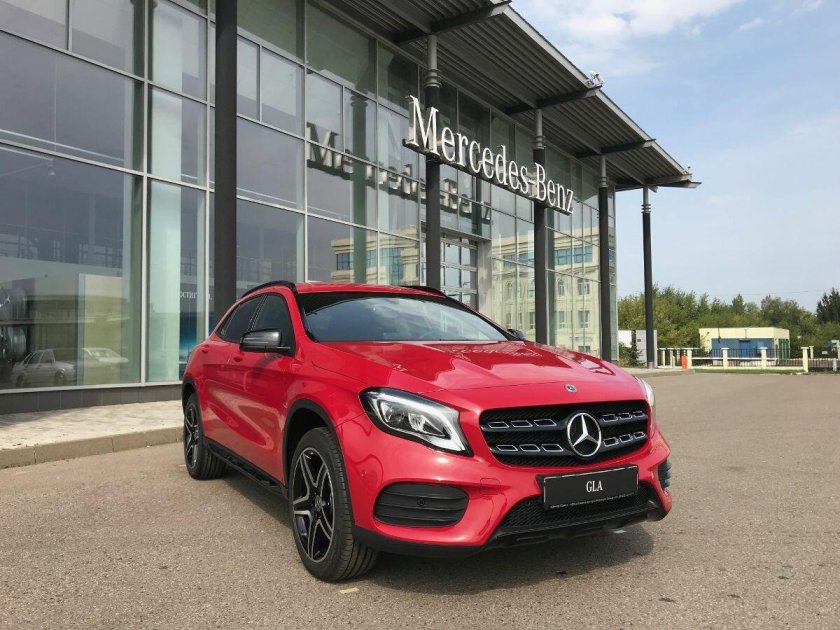 Mercedes-Benz GLA 200