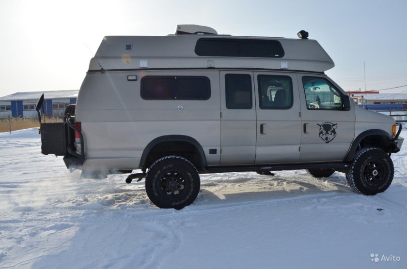 Форд Эконолайн е350