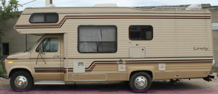 Ford Econoline e350 Camper