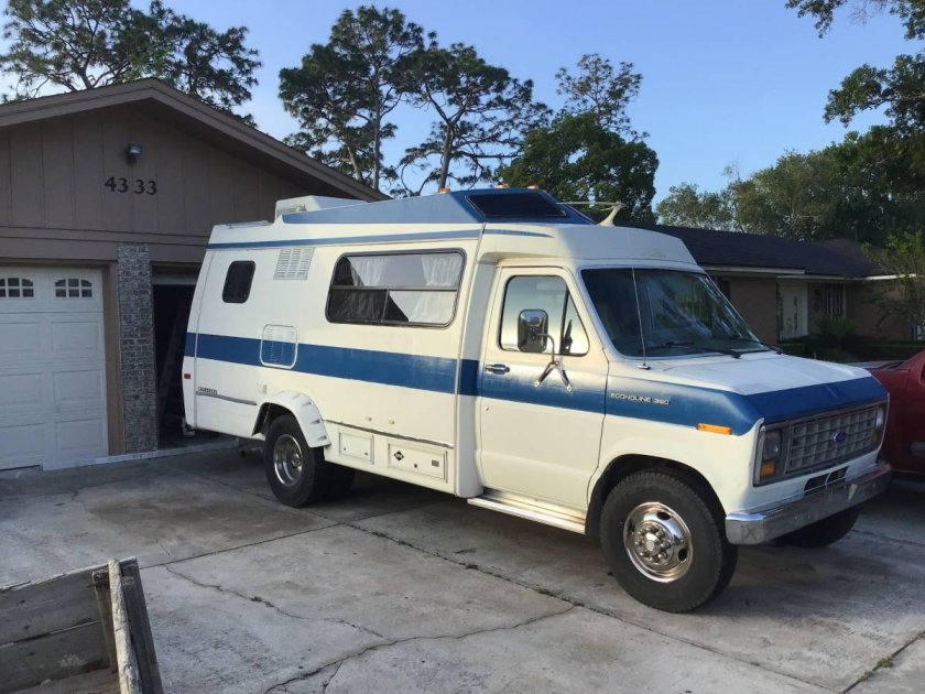 Ford econoline e350 camper