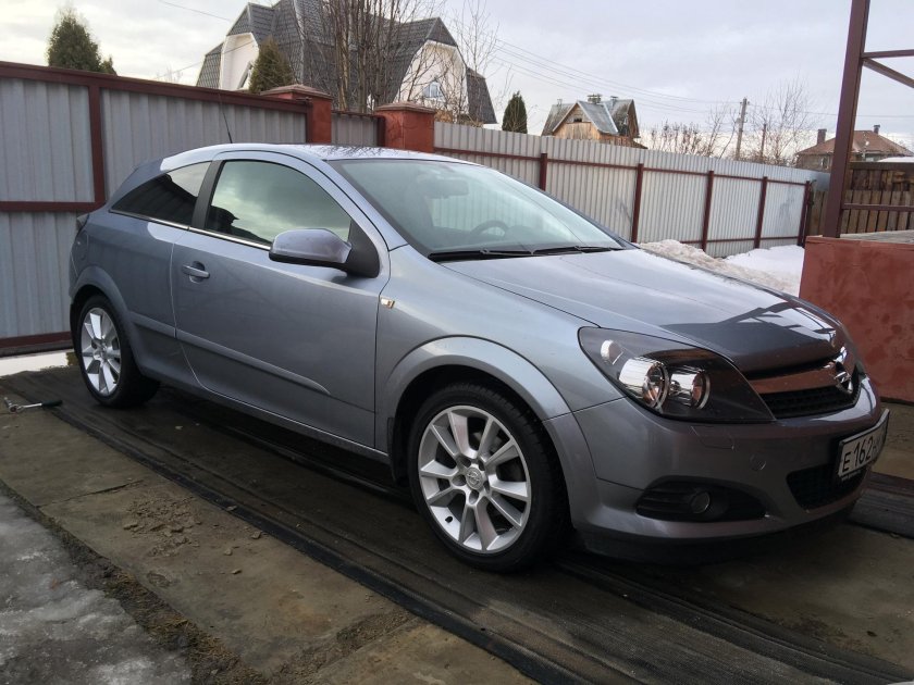 Opel Astra h r17