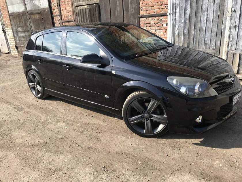 Opel Astra h седан r18