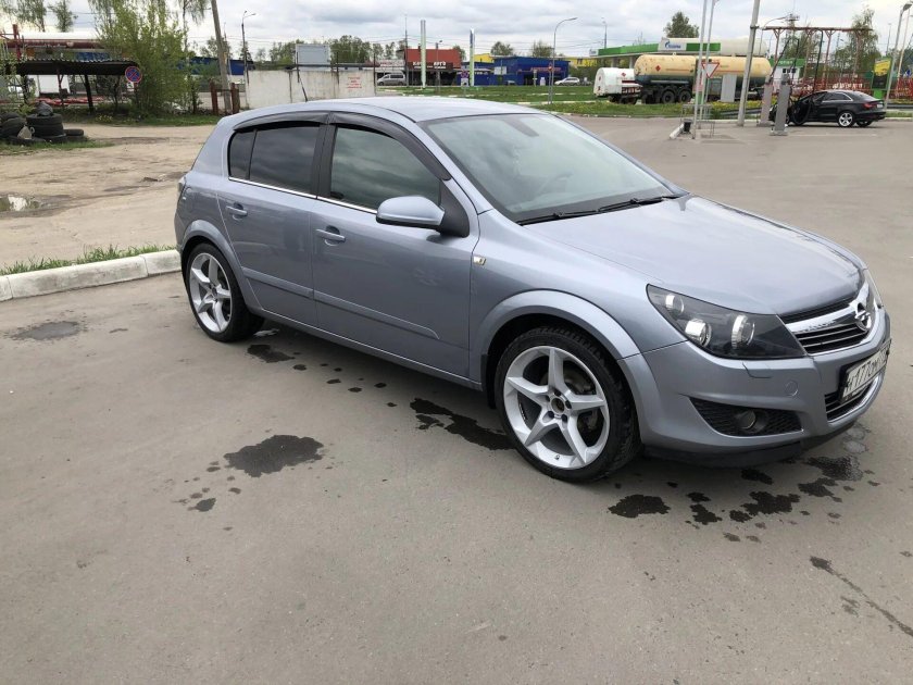 Opel Astra h r18