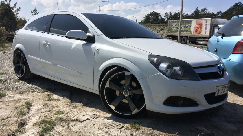 Opel Astra h r18