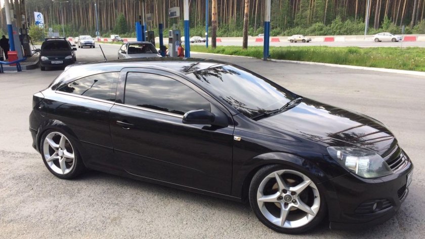 Опель астра gtc 2008