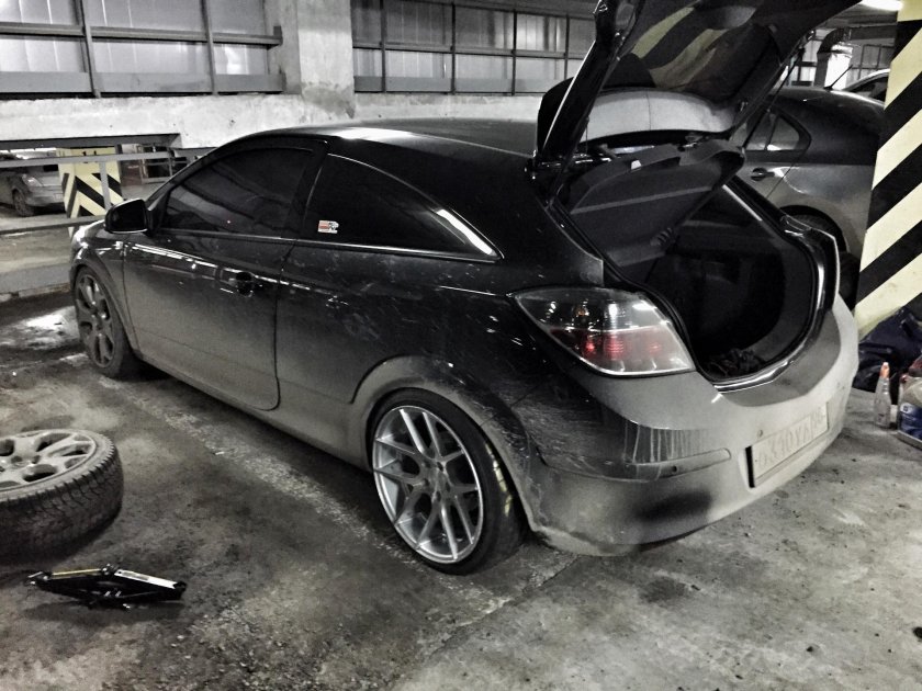 Opel Astra GTC H колеса