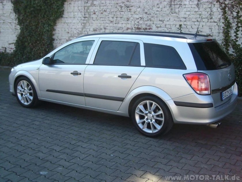 Opel Astra h Caravan r18