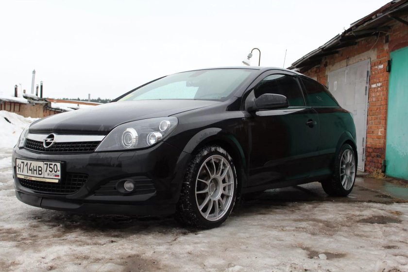 Opel Astra h r17