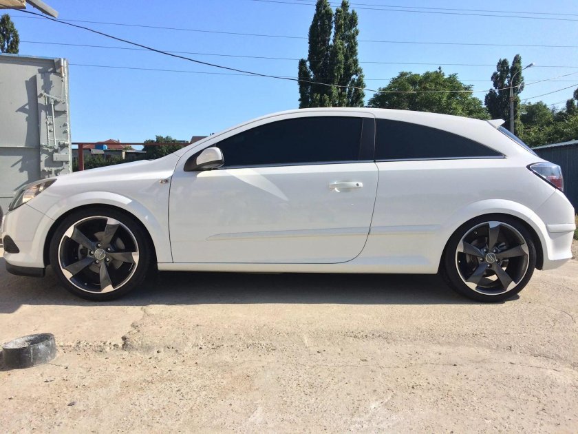 Opel Astra h r17