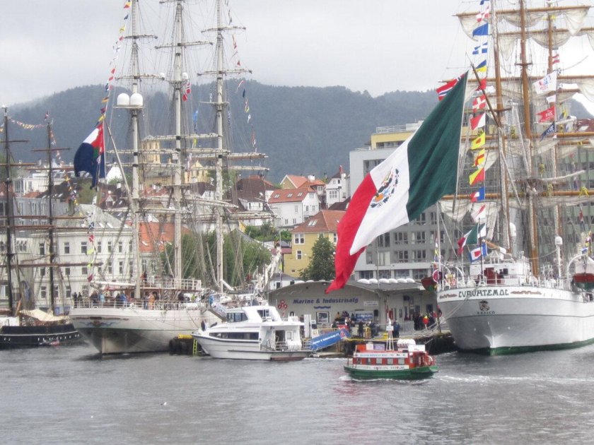 Cuauhtemoc парусник