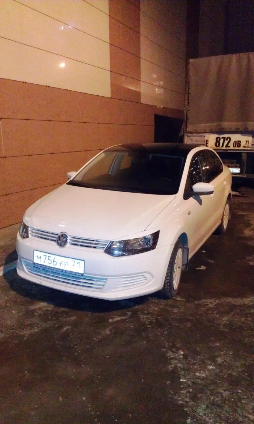 Volkswagen Polo sedan с черной крышей