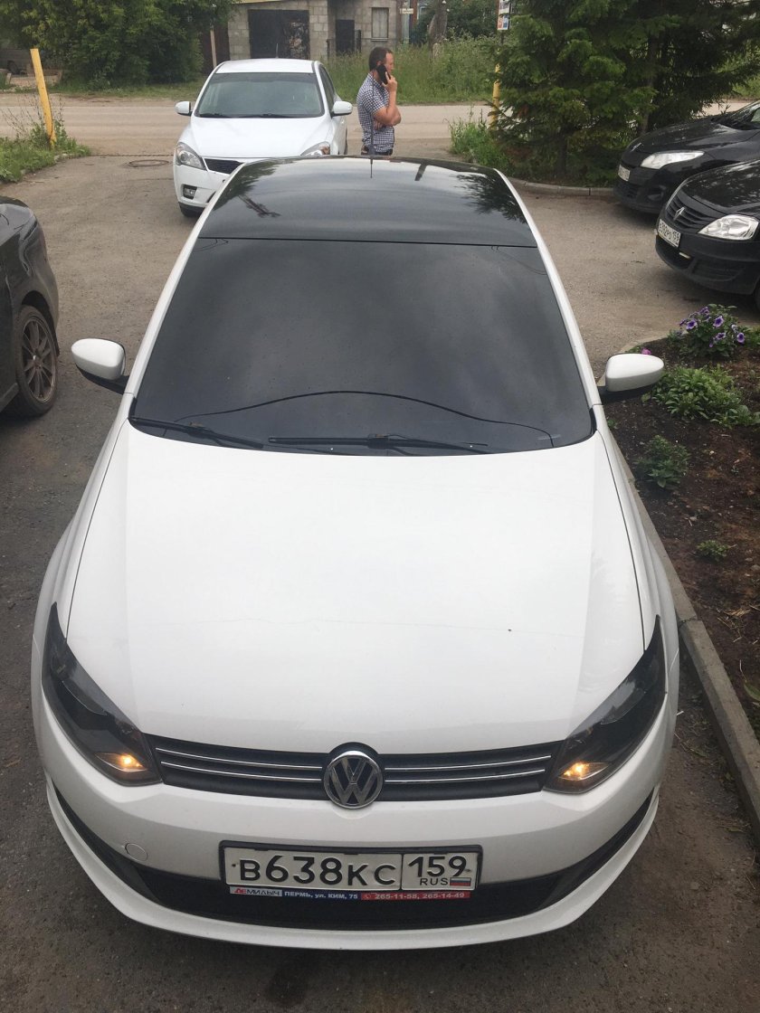 Фольксваген поло с черной крышей