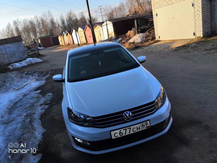 Фольксваген поло седан черная крыша