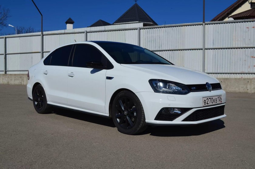 Volkswagen Polo sedan тонировка