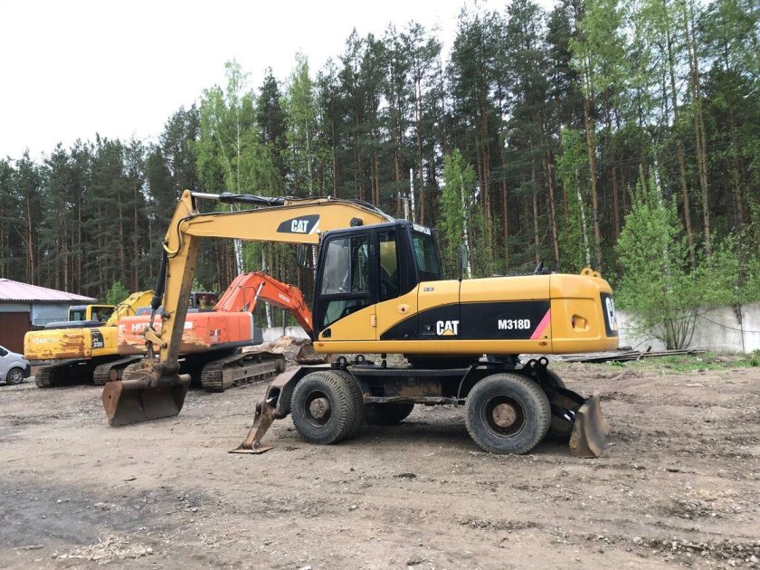 Caterpillar m318d