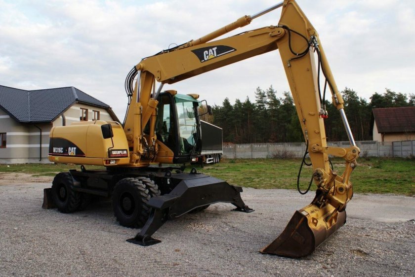 Экскаватор Caterpillar m316c