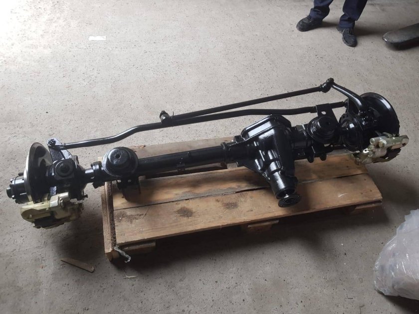 Передний мост Спайсер Хантер