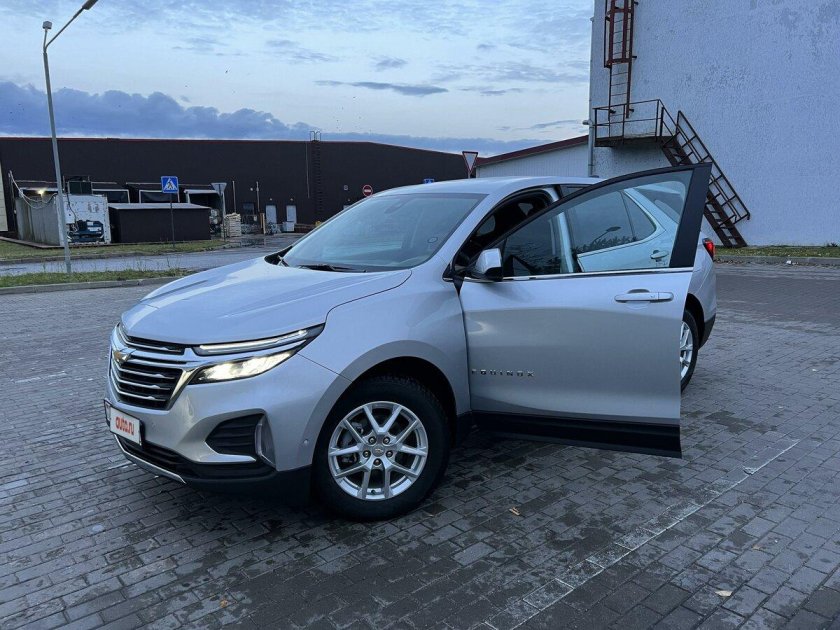 Китайский кроссовер JAC s3