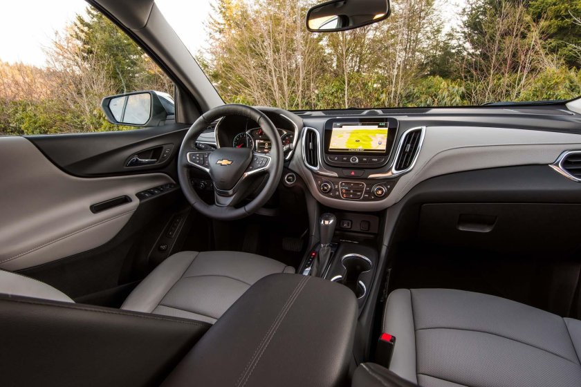 Chevrolet Equinox 2018 салон