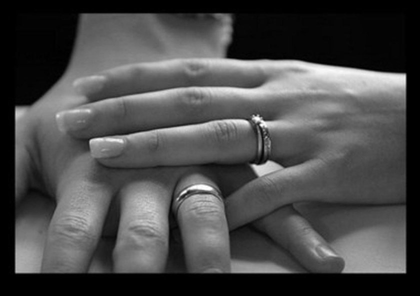 Мужские кольца на руке