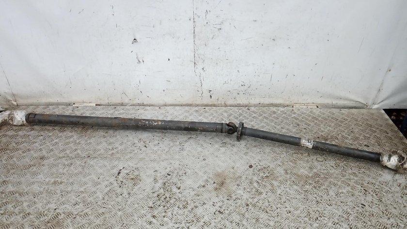 Карданный вал передний