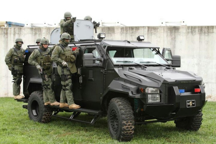 Бронеавтомобиль SWAT