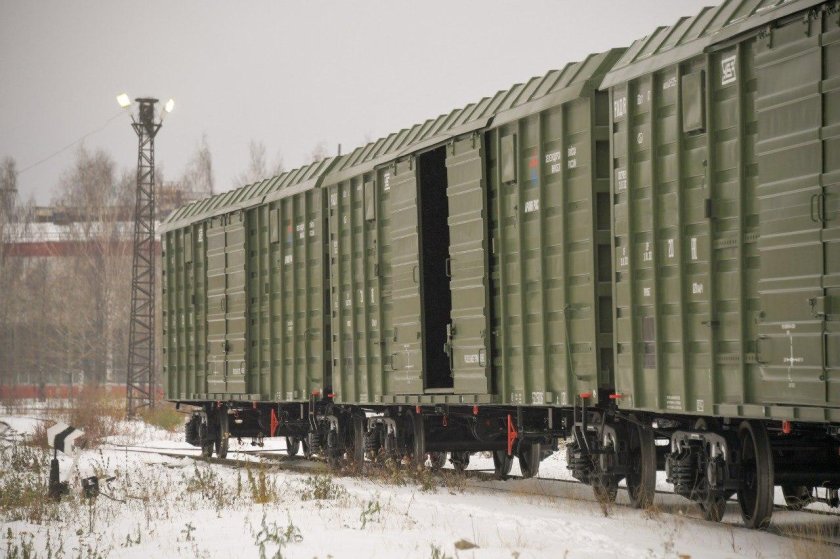 Крытый универсальный вагон (модель 11-6874)