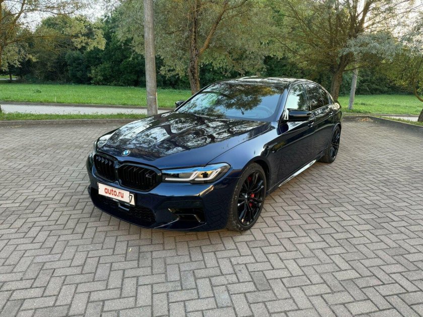 Bmw m5 f90 рестайлинг черная