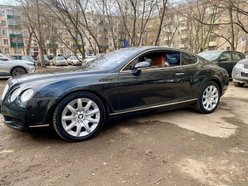 Бентли continental gt i 2005